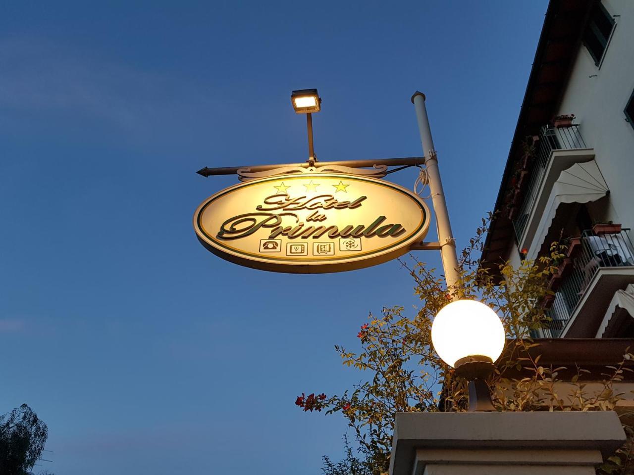 Hotel La Primula Форте дей Марми Екстериор снимка